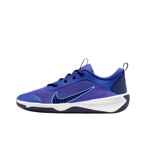 Nike Omni MULTI Court Низкий Топ Тренировочные Кроссовки для Детей Персидский Фиолетовый Космический Синий Неон Желтый Университетский Синий Подростки
