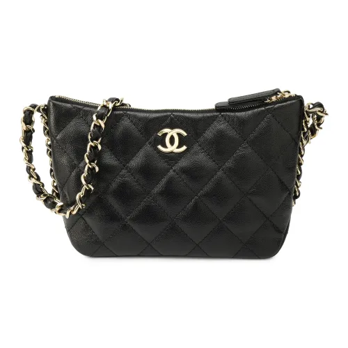 CHANEL Сумки через плечо Женские