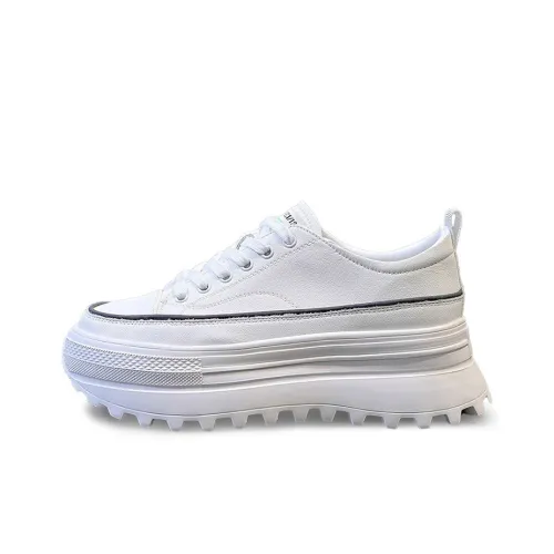 A Poinsettia Princess Casual Женские