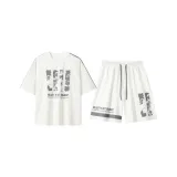 Белая рубашка с короткими рукавами + шорты