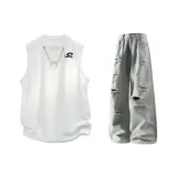 Белый топ + светло-синие штаны