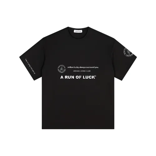A RUN OF LUCK Черная унисекс футболка