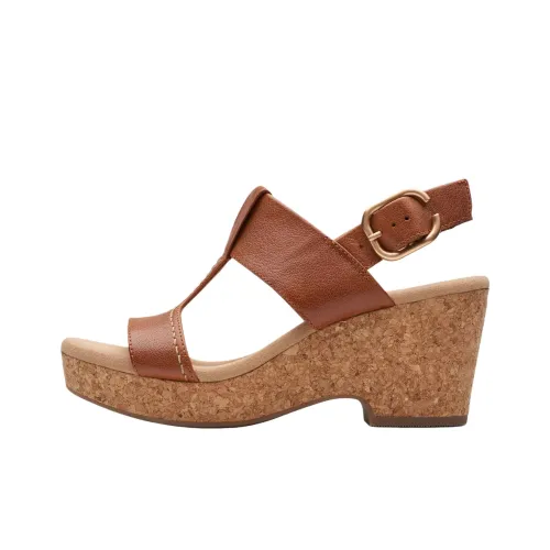 Clarks GISELLE Стиль Positioning One Ремешок Сандалии 7,5 см Женские Коричневый