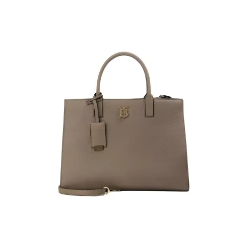 Burberry Клатчи Женские