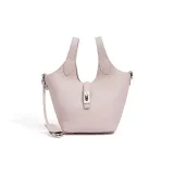 Розовый цвет молочного коктейля