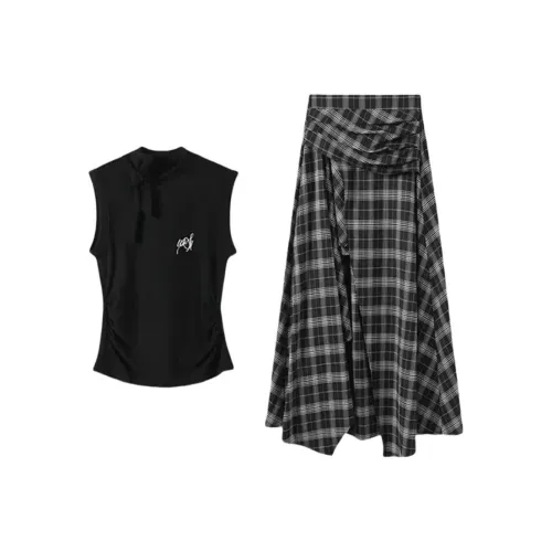 SKYA Женские комплекты с юбкой