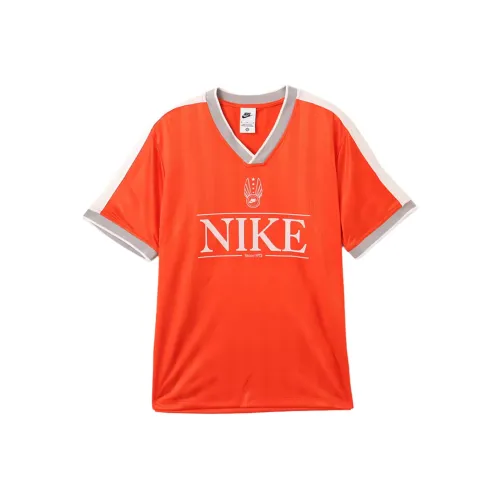 Nike Sportswear SS25 T-Shirt Женская