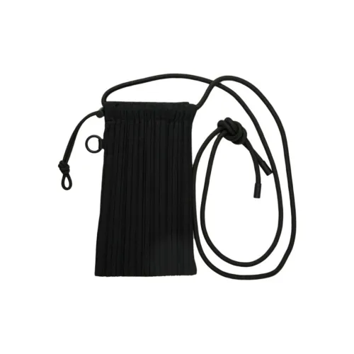 PLEATS PLEASE ISSEY MIYAKE Полиэстер Плечо Сумка Мини Женская Черная