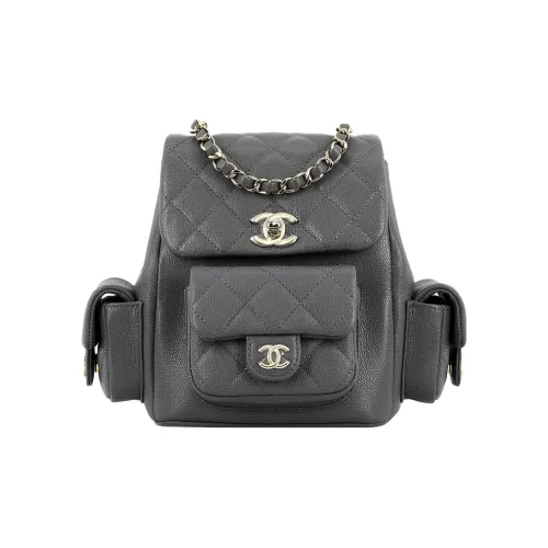 CHANEL С рельефом Тисненый Блестящий Телячья кожа Рюкзак Маленький Женские Серый