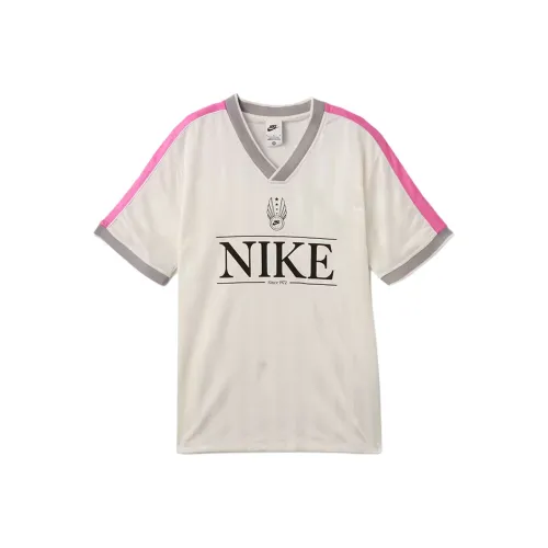 Nike Sportswear SS25 T-Shirt Женская