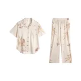 Светло-абрикосовый