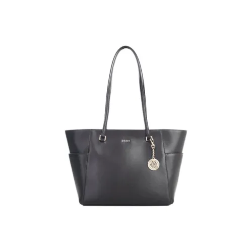 DKNY Клатчи Женские