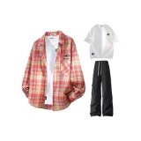 Red Shirt + Black Casual Pants + White T-Shirt  
Красная рубашка + черные повседневные штаны + белая футболка