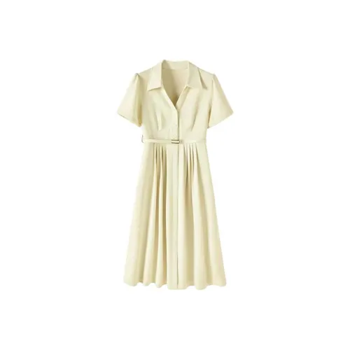 Платье с короткими рукавами женское