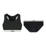 Спокойный черный