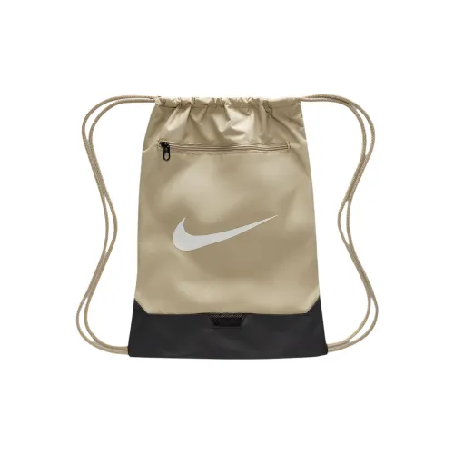 Nike Brasilia Ткань Рюкзак Унисекс Пустынный хаки Черный Парусный белый