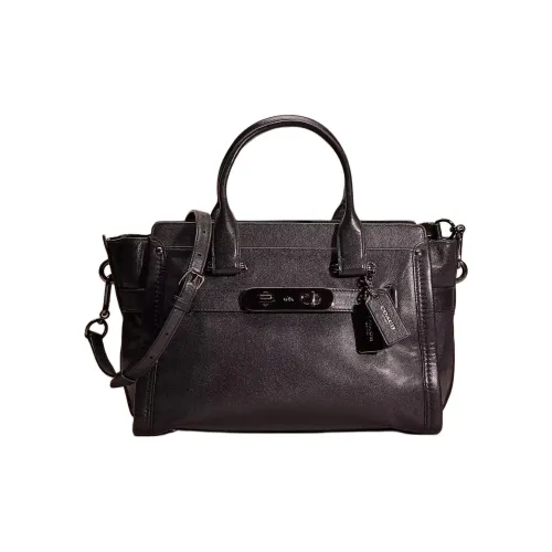 COACH Swagger Клатчи Женские