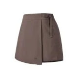 Коричневый цвет скорлупы каштана