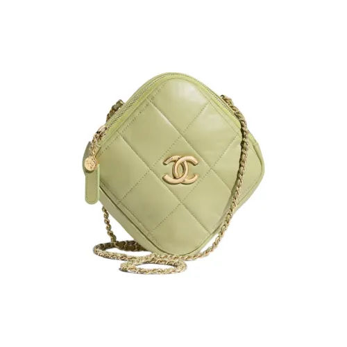 CHANEL Sheepskin Diamond Wallet Card Holder Shoulder Bag Women's Grass Green