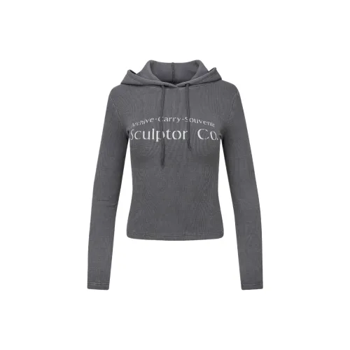 SCULPTOR Стандартная T-рубашка Женская