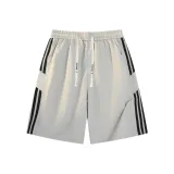 Серый с черными полосами