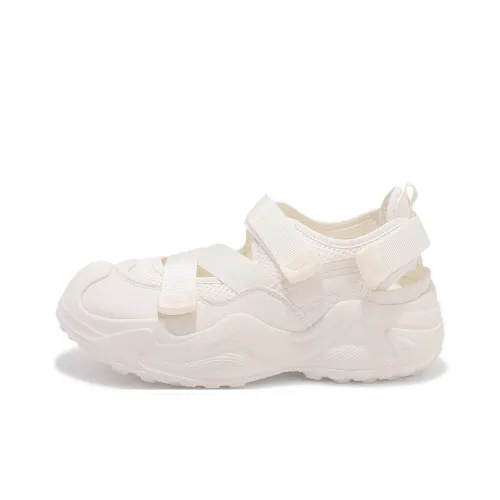 SNXR Низкий топ Повседневная обувь Женская Бежевая