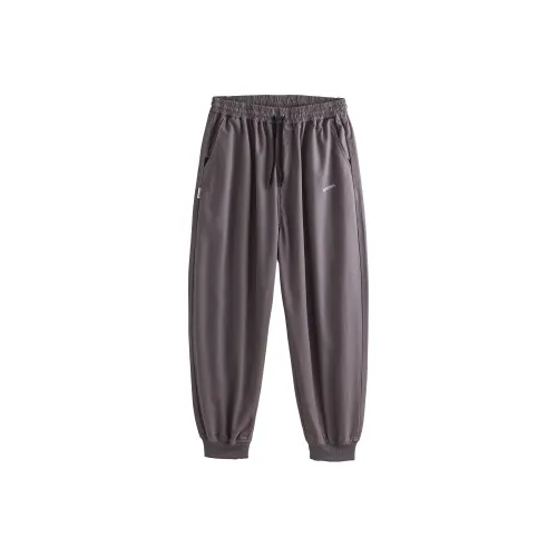 ME DA IGUAL Повседневные брюки Унисекс