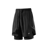 Призрачно черный