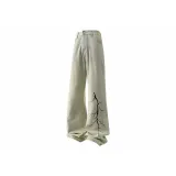 Грязно-желтый