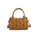 Коричневый