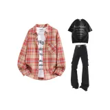 Red Shirt + Black Casual Pants + Black T-Shirt  
Красная рубашка + черные повседневные штаны + черная футболка