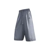 Серебристо-серый