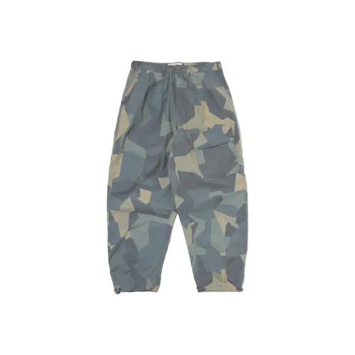 Universal Works Men's Casual Pants Blue