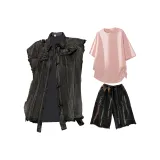 Дымчатый серый жилет + черные шорты + розовая внутренняя одежда