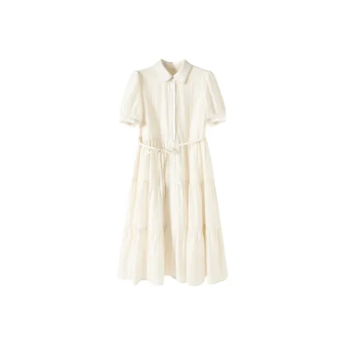 Платье с короткими рукавами женское