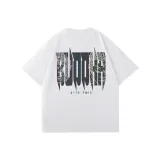 Белая статуя Будды с логотипом