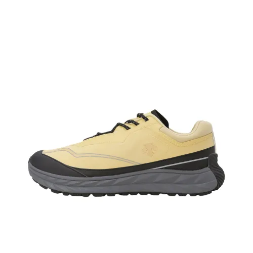 DESCENTE Terrain D Устойчивый к истиранию Низкий Топ Повседневная обувь Унисекс Желтый