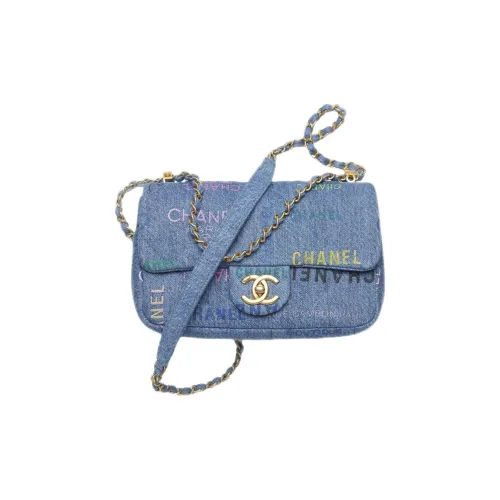CHANEL Сумки через плечо Женские