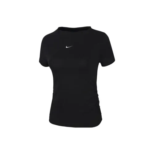 NIKE Черные Женские Футболки