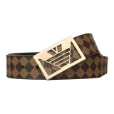 Золотистая пряжка V