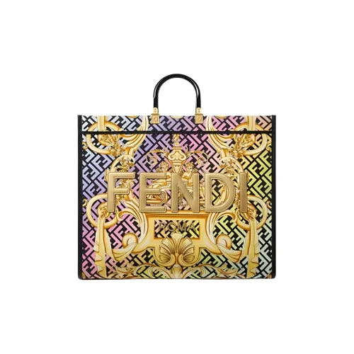 VERSACE Женские клатчи