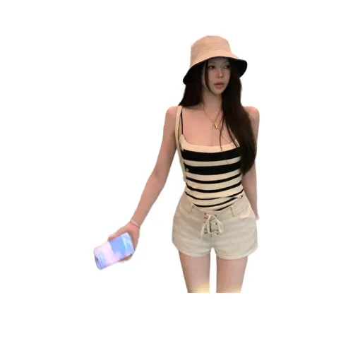 SISTER TITI Повседневные шорты Женские