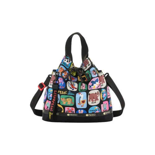 LeSportsac Клатчи Черные Женские