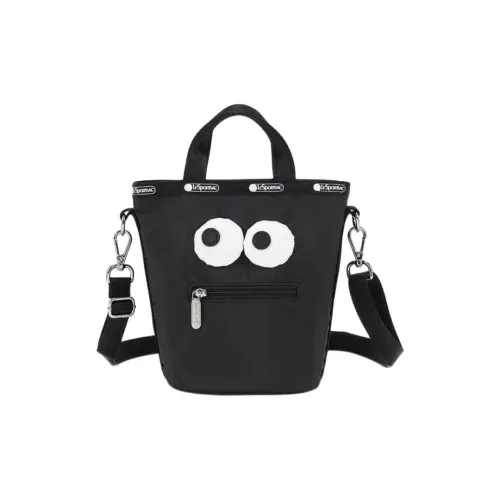 LeSportsac Клатчи Черные Женские