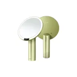 Счастливый зеленый