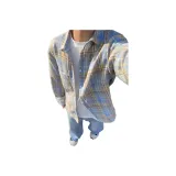 Светло-желтый