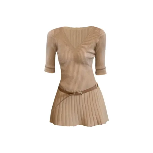 BELOVED STARRY Короткое платье с короткими рукавами женское