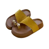 Динамичный желтый