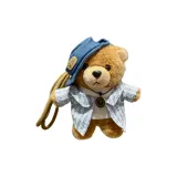 Синяя и белая рубашка.