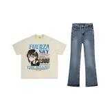 Комплект одежды [Абрикосовая футболка + Светло-синие джинсы]